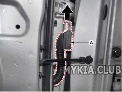 Снятие карты передней двери Kia Cerato 4 (BD) (2).gif